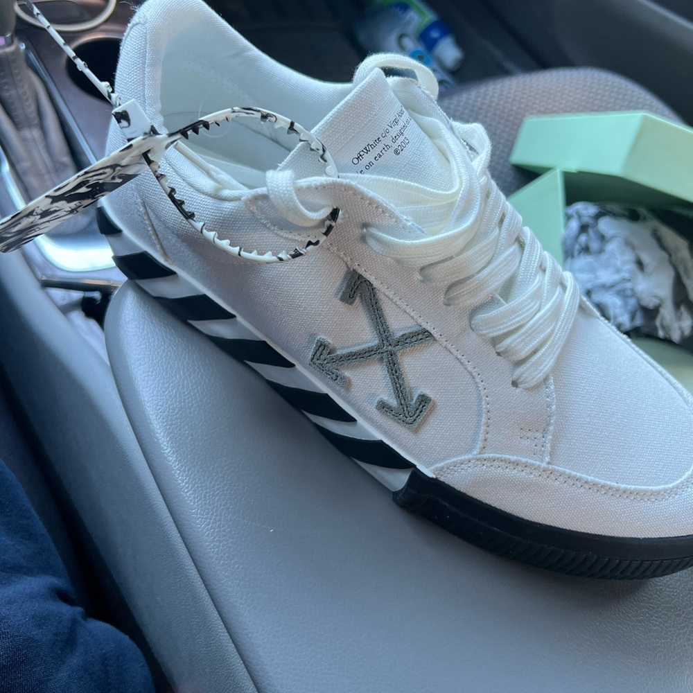 OFF-WHITE Lows